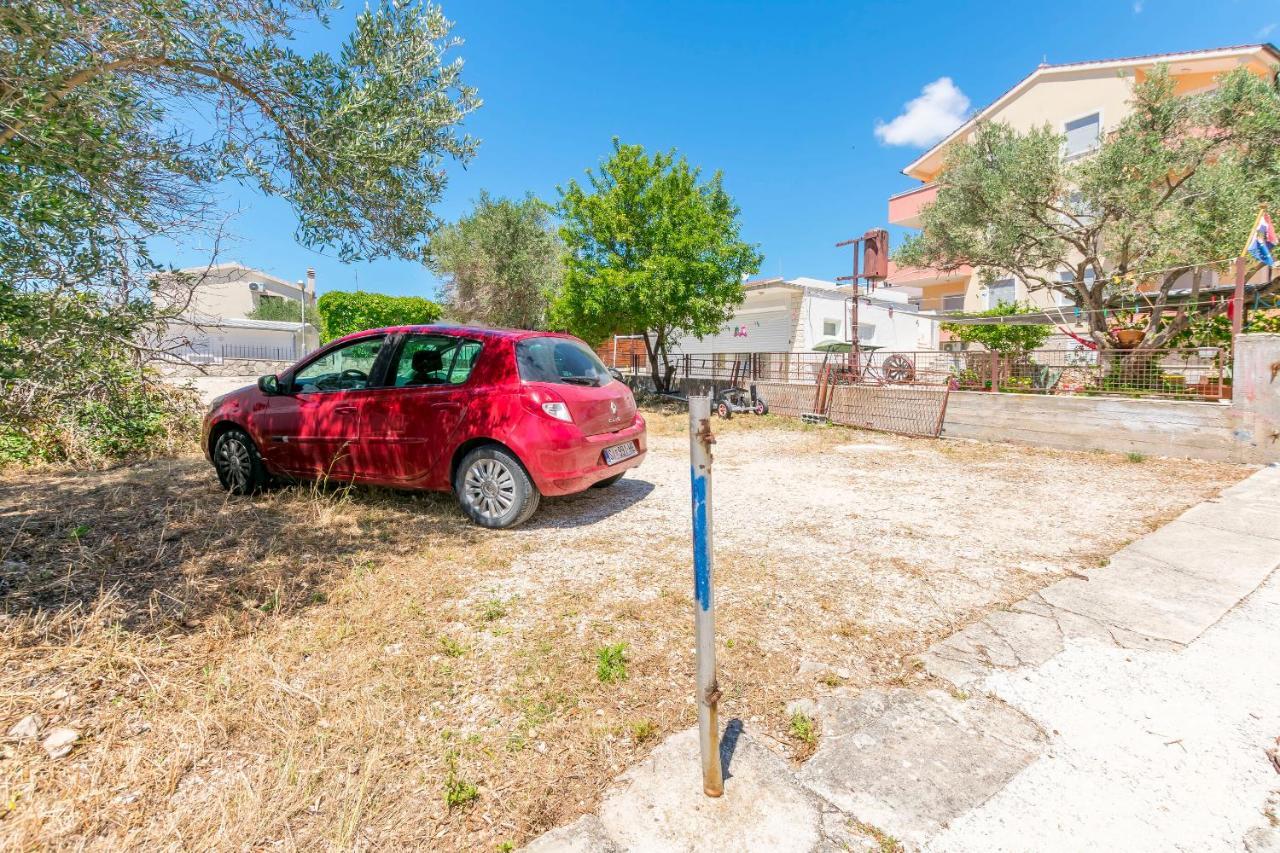 Apartments Ivat Рогозница Экстерьер фото
