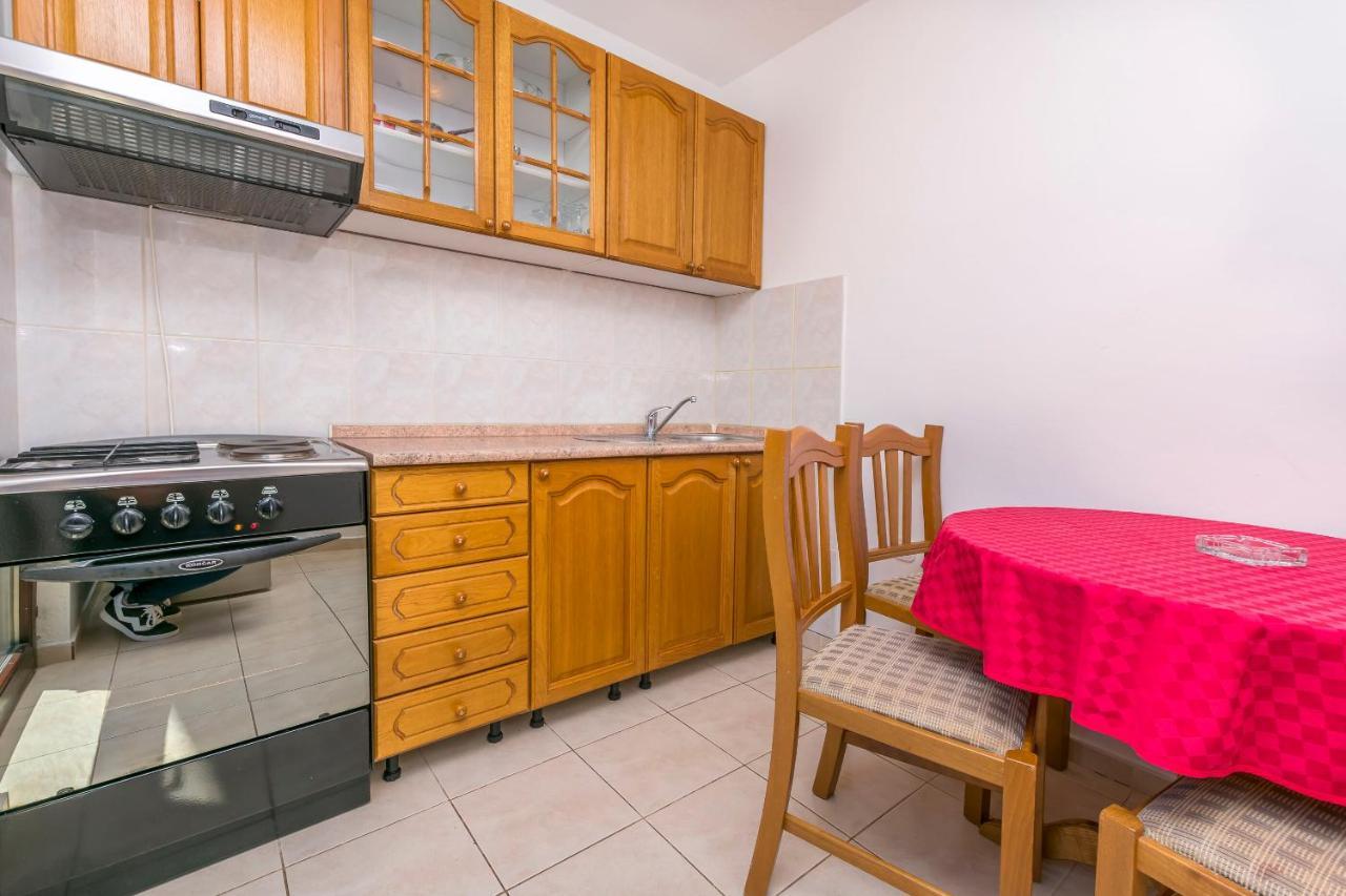 Apartments Ivat Рогозница Экстерьер фото